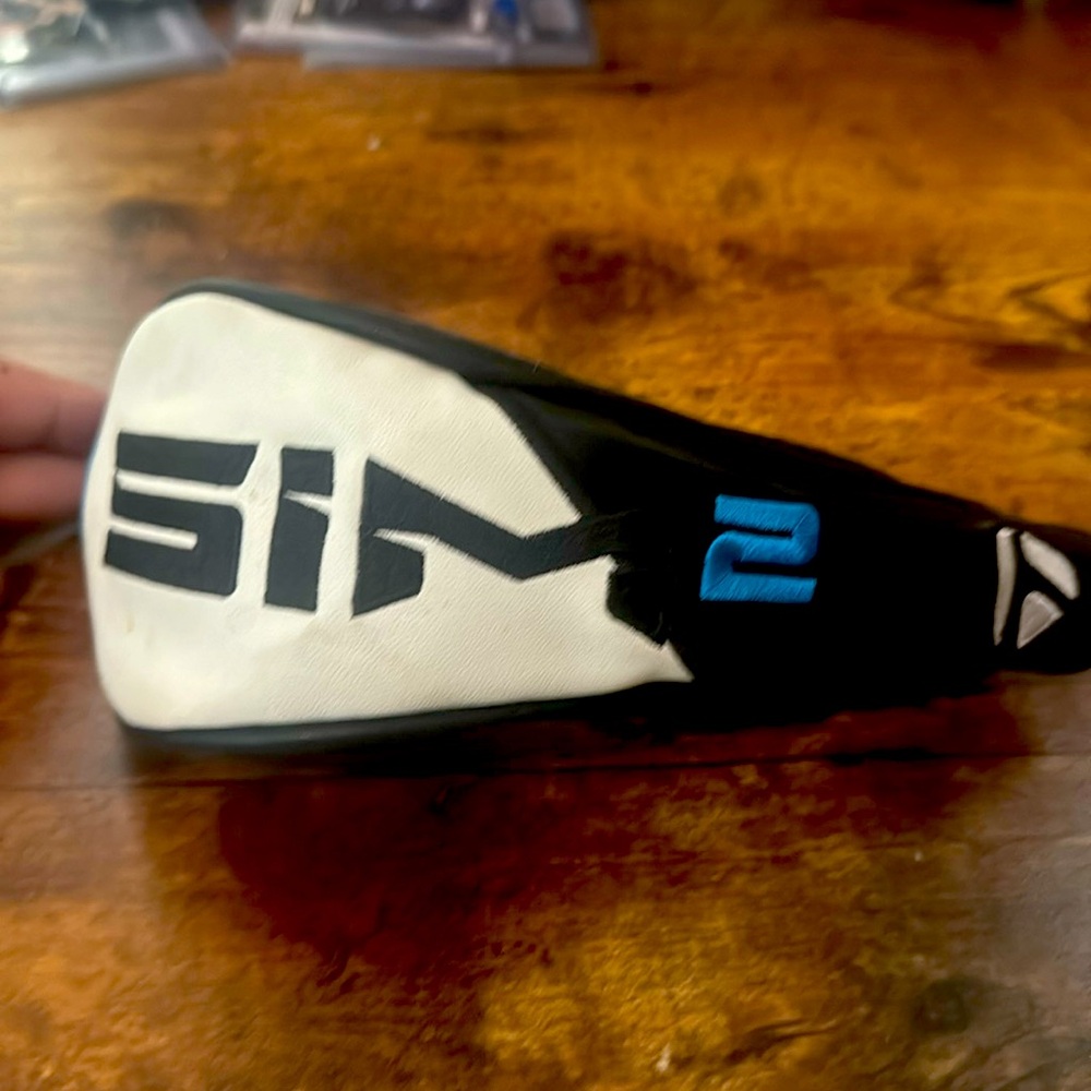 Sim2 wood head cover